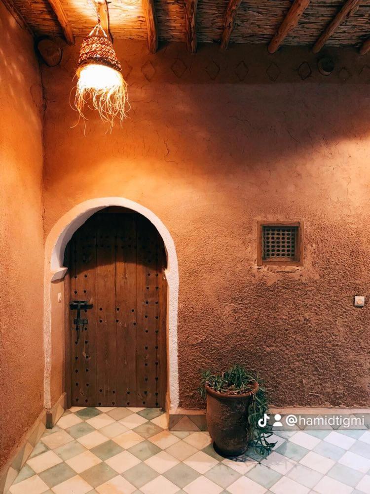 Tigmi Hamid Decouverte Des Traditions Et De La Culture Berbere Ait Benhaddou Extérieur photo