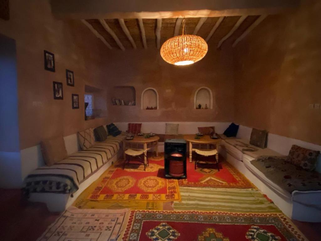 Tigmi Hamid Decouverte Des Traditions Et De La Culture Berbere Ait Benhaddou Extérieur photo