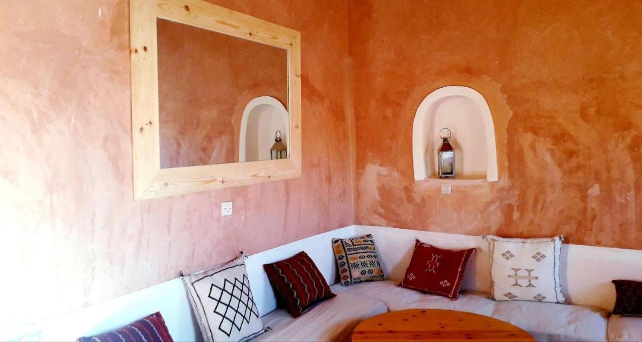 Tigmi Hamid Decouverte Des Traditions Et De La Culture Berbere Ait Benhaddou Extérieur photo